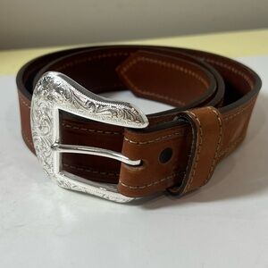 Like New Lyntone Made in USA Genuine Leather Brown Western Belt Silver Buckle